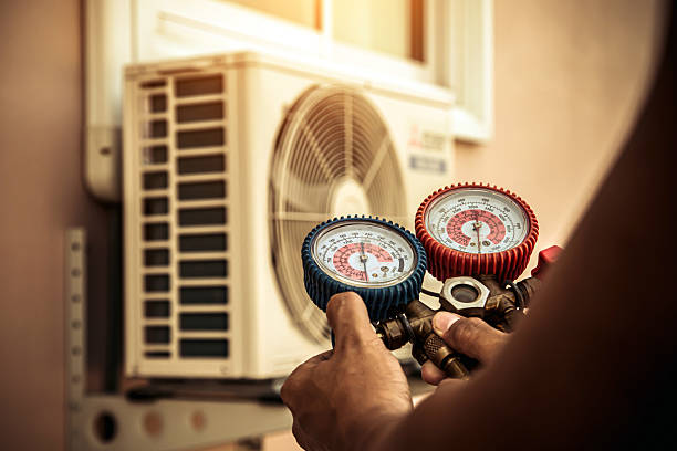 Professional Hvac technician working in Newton, NC